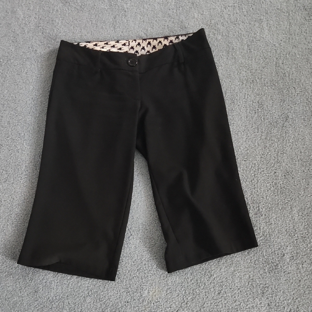 Women's Black Cropped Pants